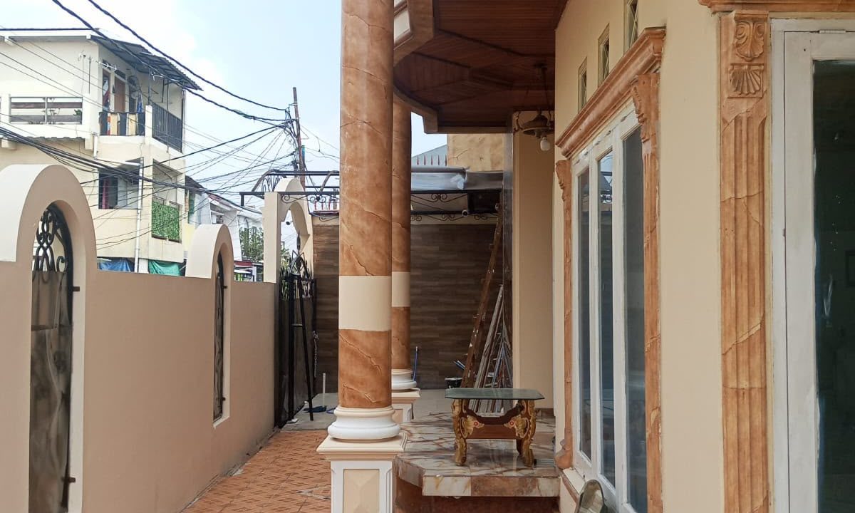 DIJUAL RUMAH EROPA KLASIK DUREN SAWIT PALEMBANG (5)