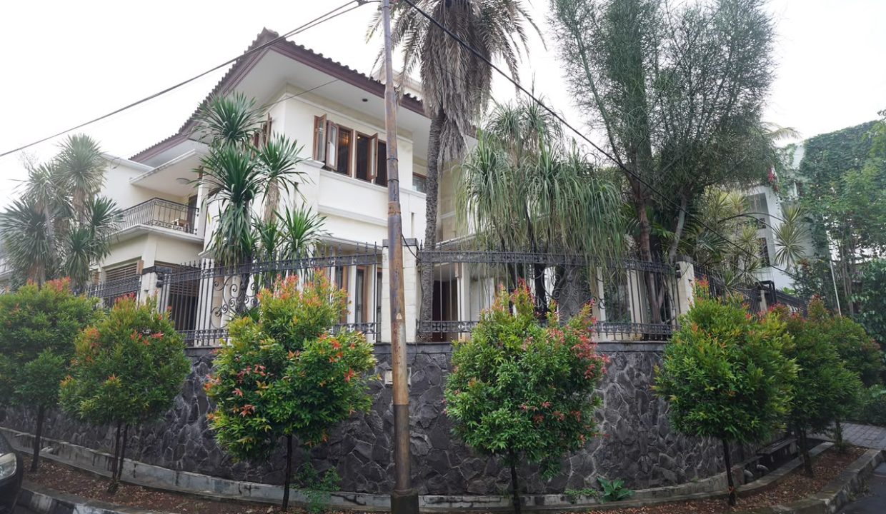 DIJUAL RUMAH HOOK KEMANGGISAN JAKARTA BARAT (1)