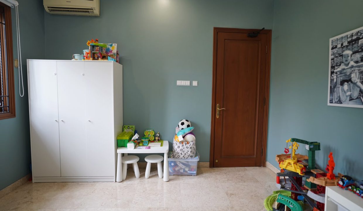 DIJUAL RUMAH HOOK KEMANGGISAN JAKARTA BARAT (8)