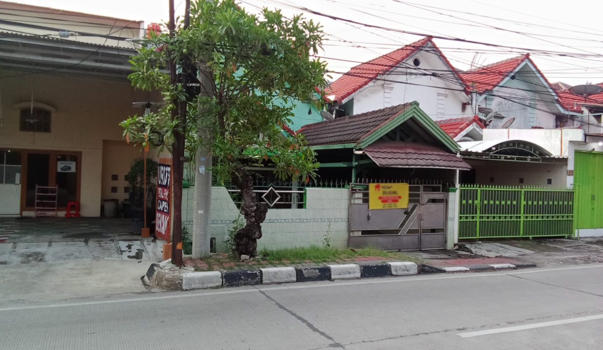 DIJUAL RUMAH SUNGAI BRANTAS JAKARTA (0,9)
