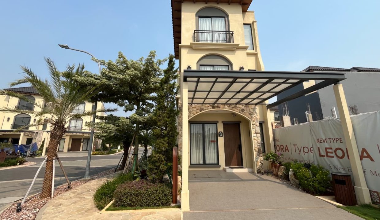 RUMAH TYPE AZURA CLUSTER MALTA CITRA GARDEN 8 JAKARTA BARAT (0,8)