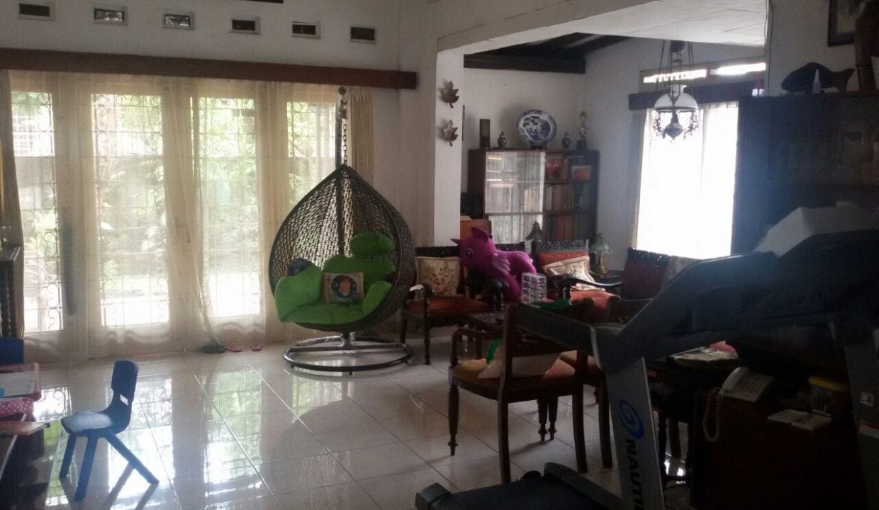 DIJUAL RUMAH HOOK MENTENG (4)