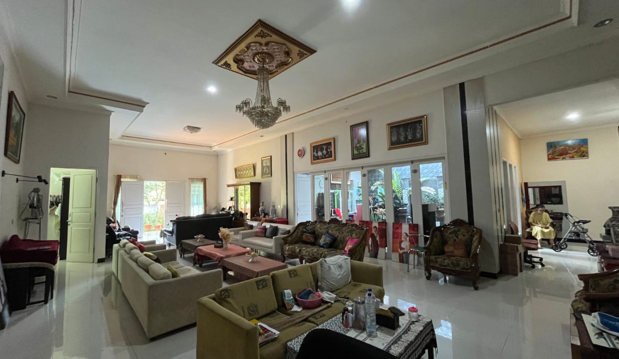 DIJUAL RUMAH MEWAH JATIWARINGIN BEKASI (14)