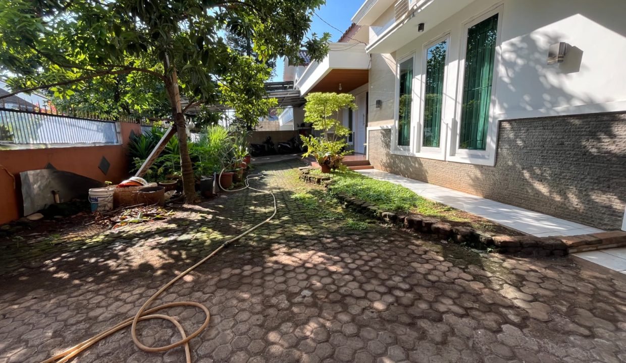 DIJUAL RUMAH MEWAH JATIWARINGIN BEKASI (19)