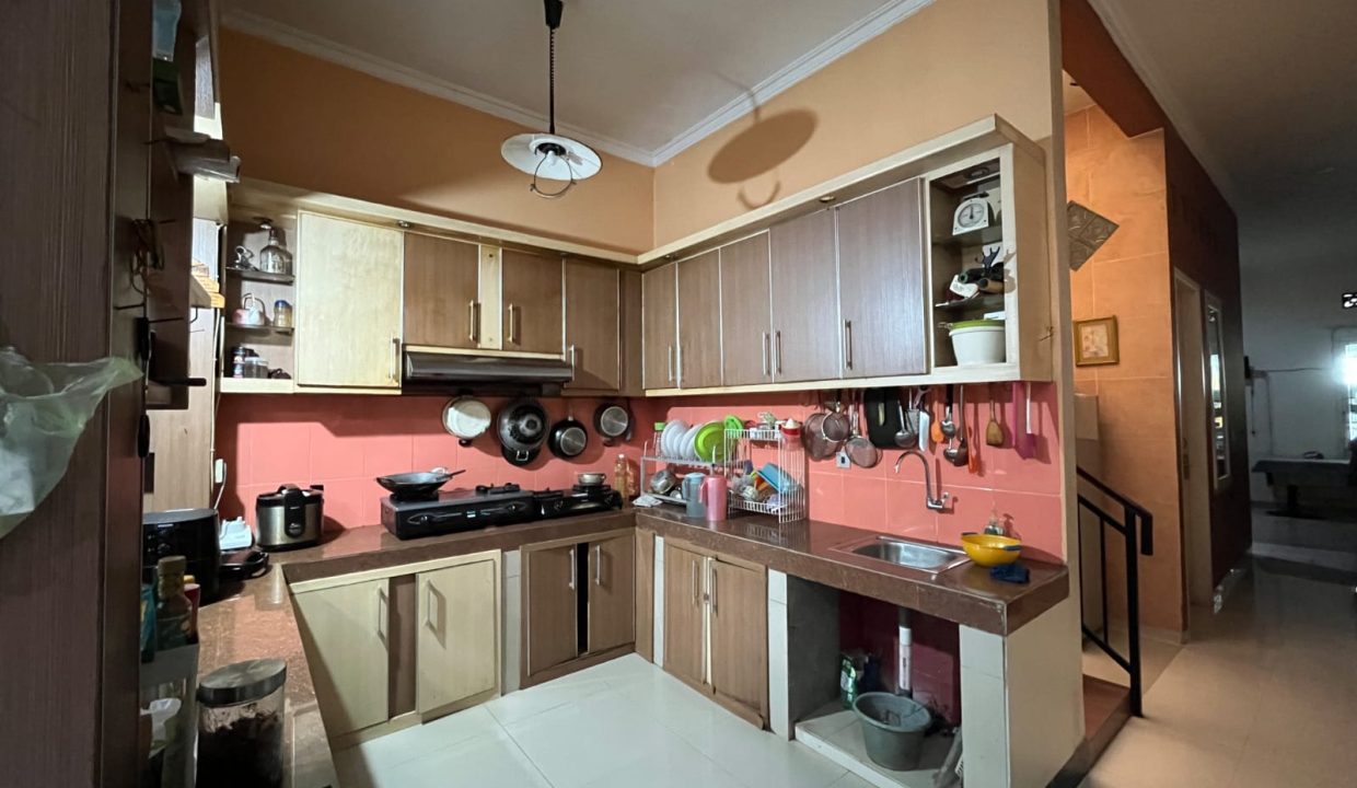 DIJUAL RUMAH MEWAH JATIWARINGIN BEKASI (2)