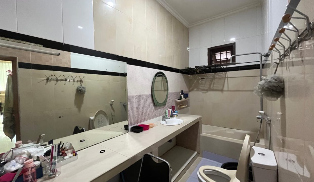 DIJUAL RUMAH MEWAH JATIWARINGIN BEKASI (7)