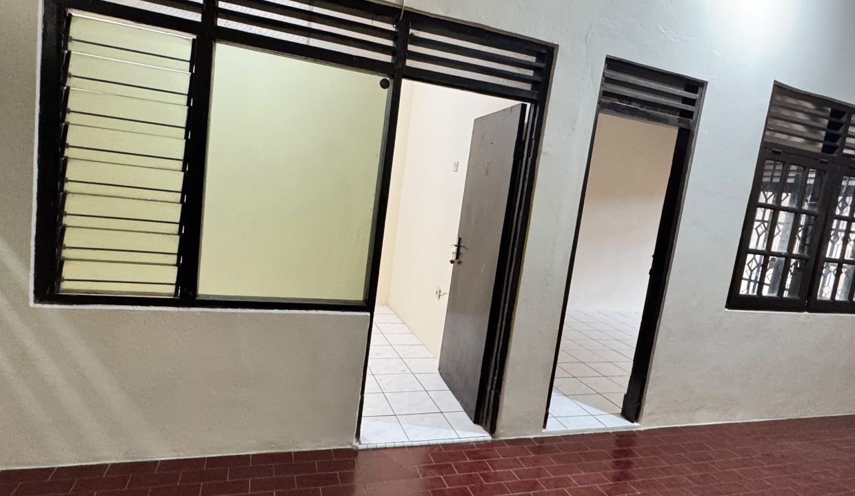 DIJUAL RUMAH MEWAH PONDOK BAMBU JAKARTA TIMUR (4)