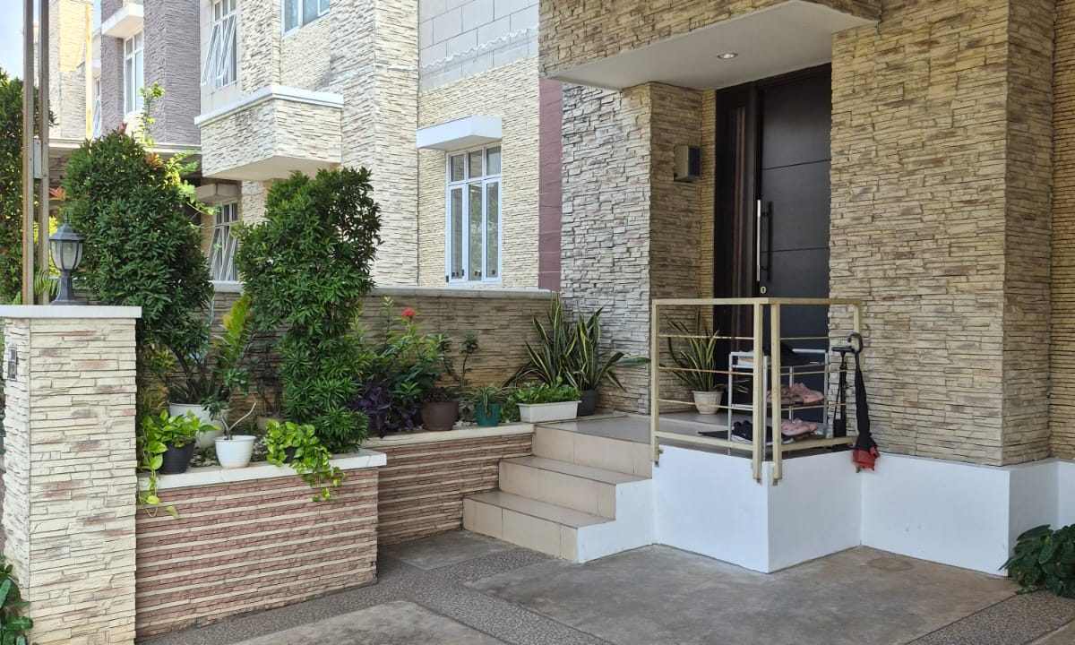 DIJUAL RUMAH SAKURA REGENCY BEKASI JAWA BARAT (0,12)