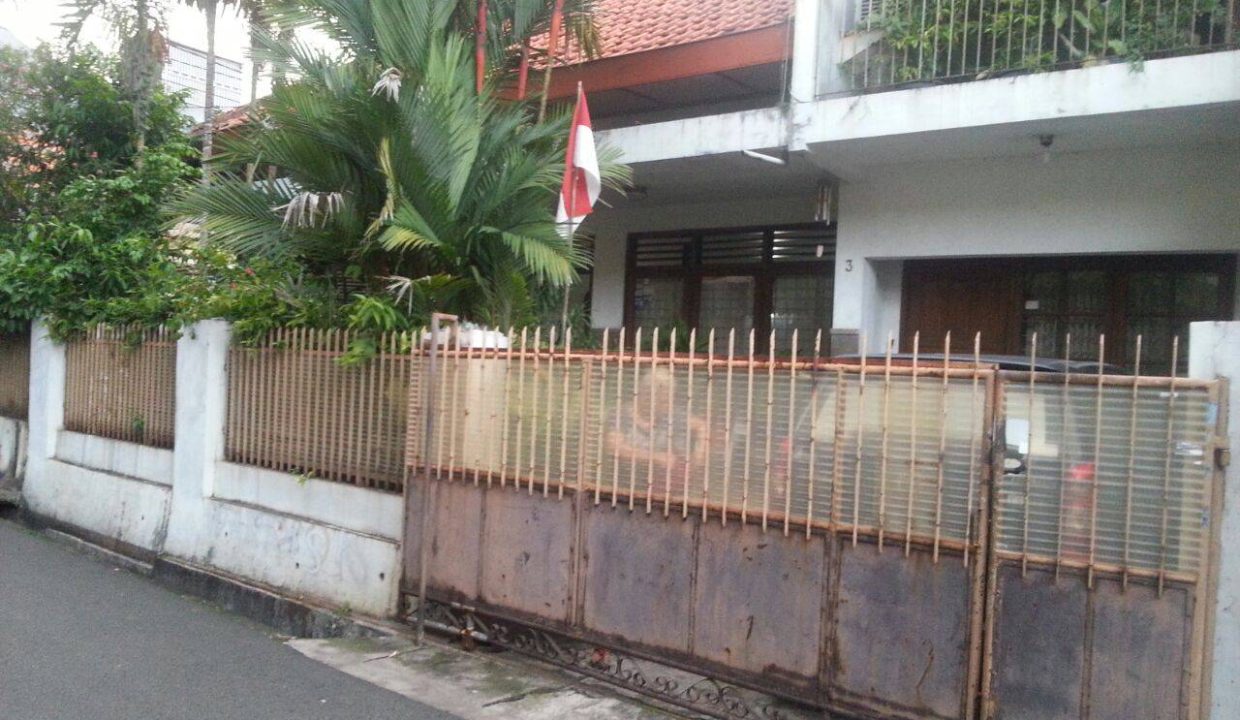 DIJUAL RUMAH TEBET TIMUR (0,5)