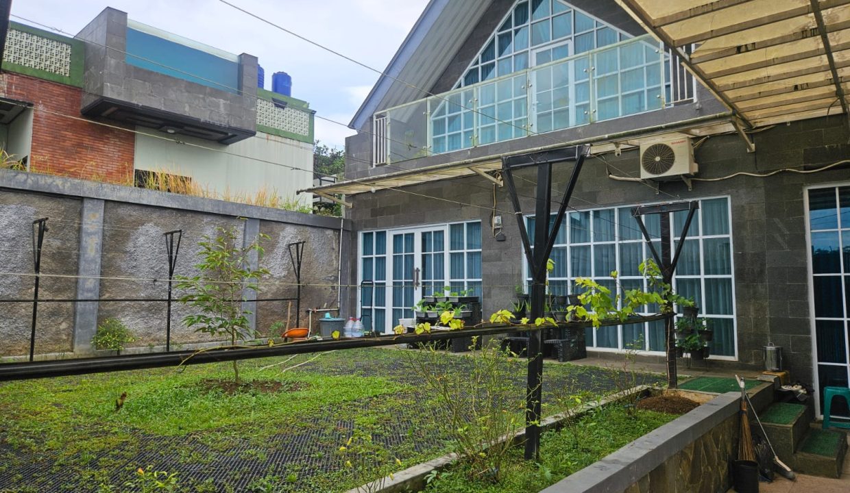 DIJUAL VILLA KACA 999 BOGOR  (3)