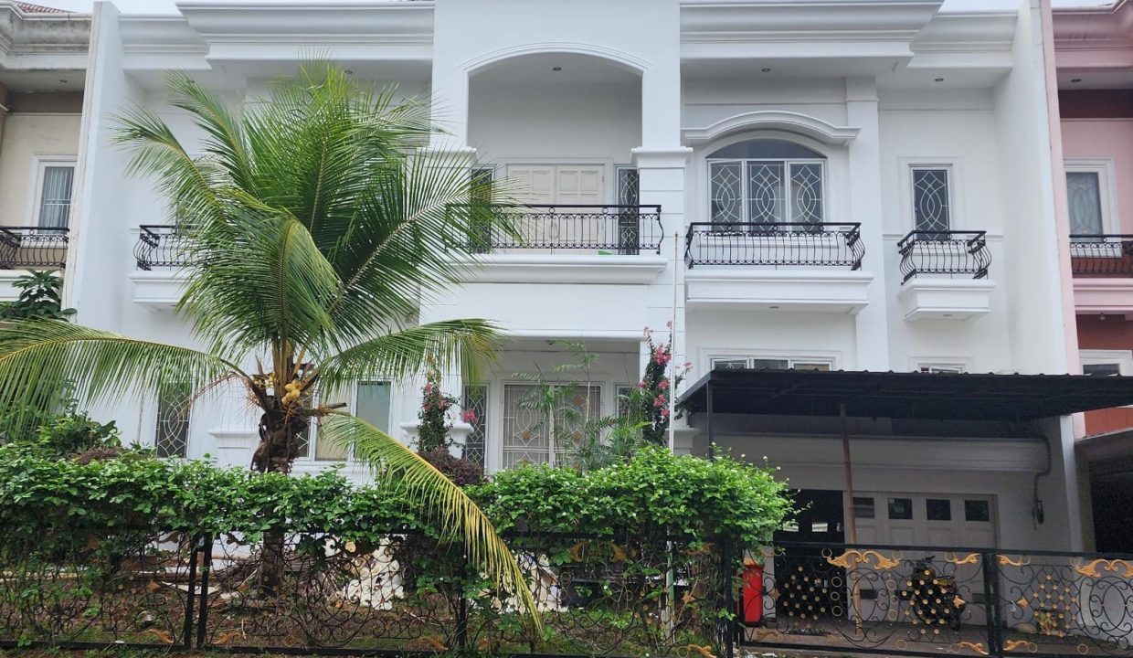RUMAH MODERN CIBUBUR (1)