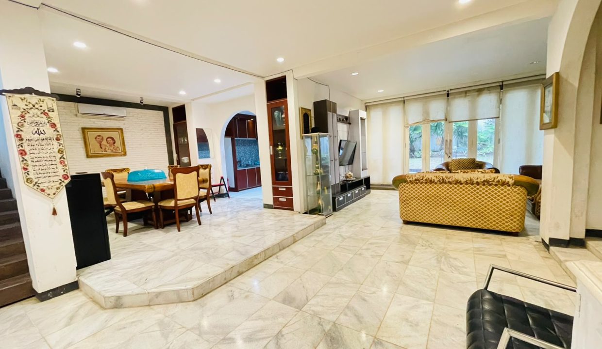 DIJUAL RUMAH MEWAH PUSAT KOTA BANJARMASIN (9)