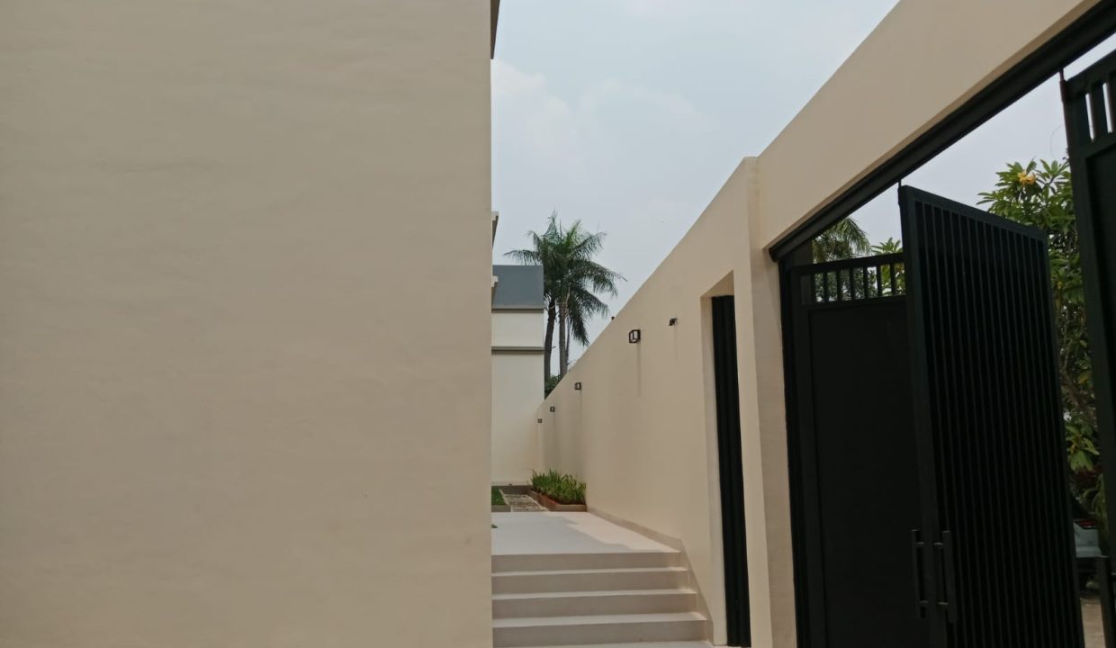 RUMAH MAYA GARDEN JAKARTA SELATAN (30)