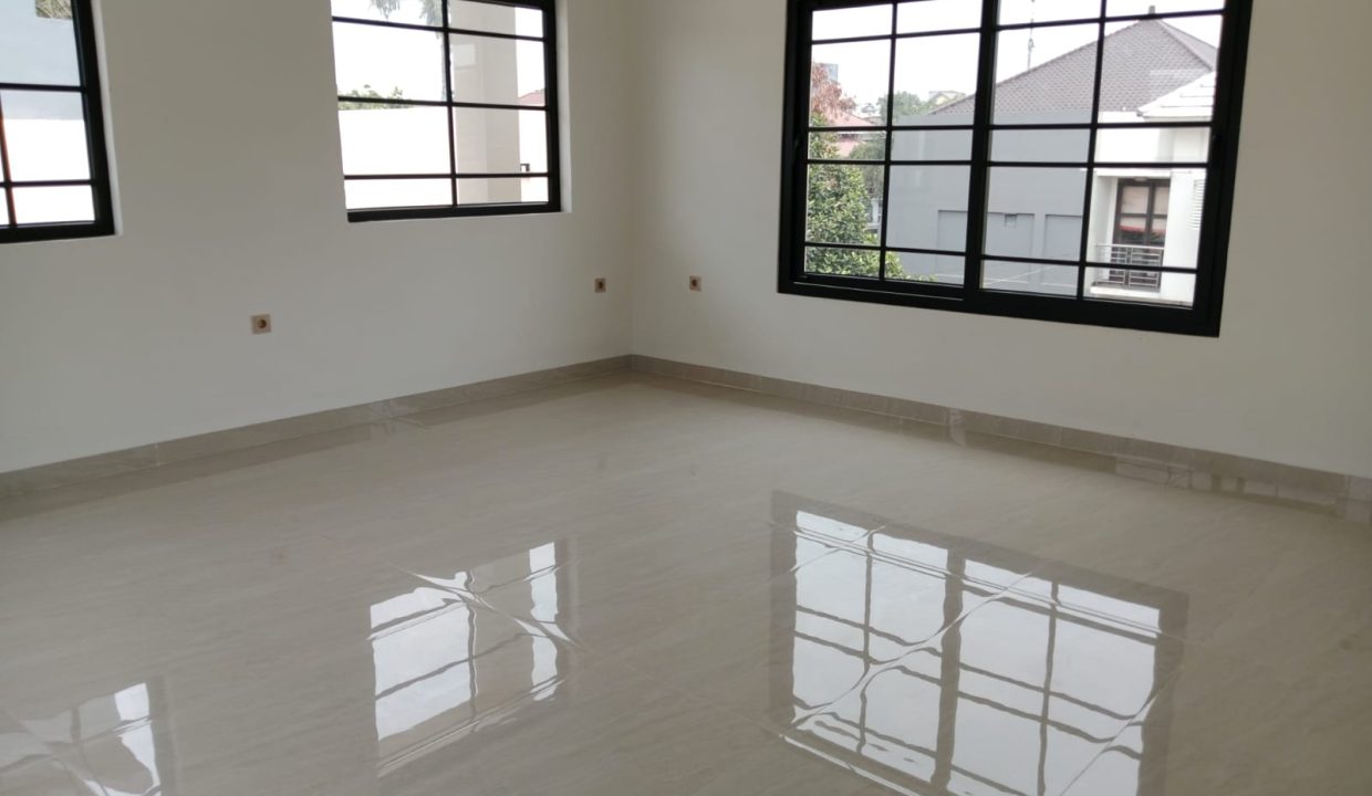 RUMAH MAYA GARDEN JAKARTA SELATAN (9)