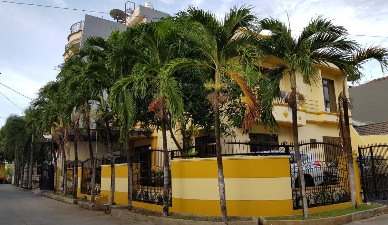 RUMAH MEWAH TAMAN DUTA MAS (0,2)