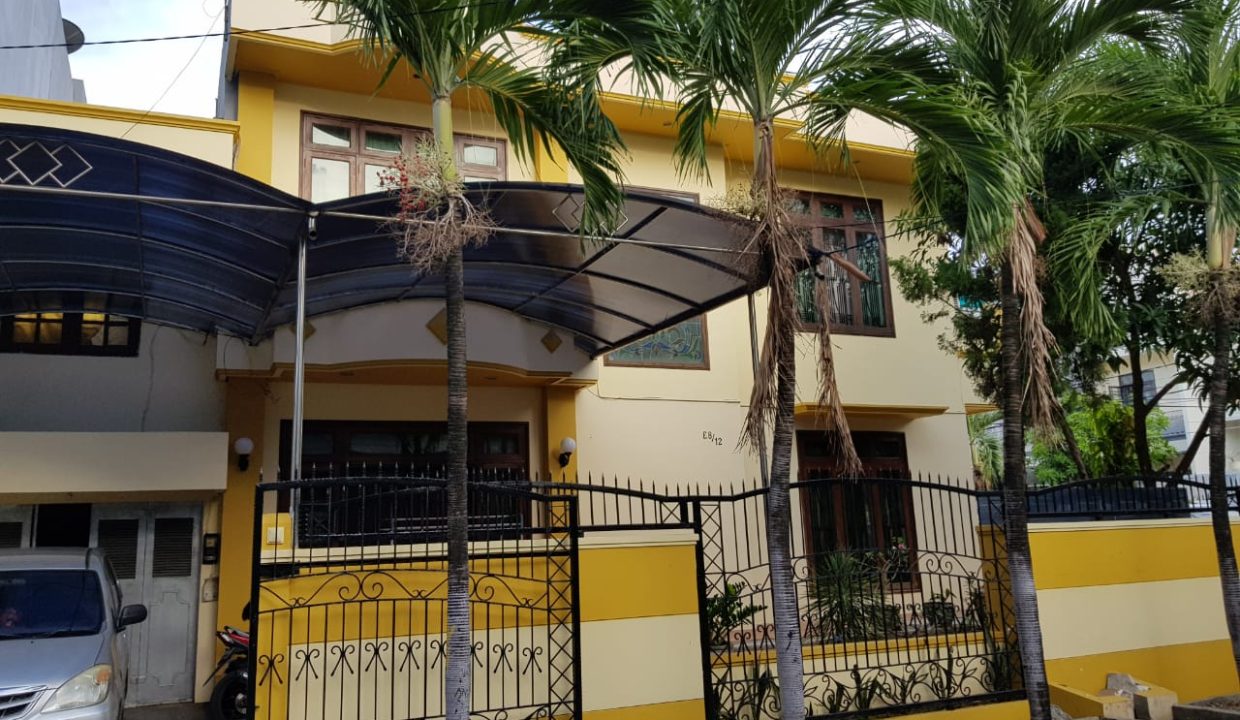 RUMAH MEWAH TAMAN DUTA MAS (1)