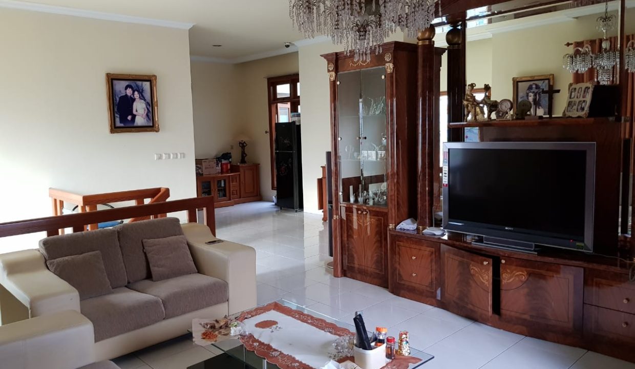RUMAH MEWAH TAMAN DUTA MAS (4)