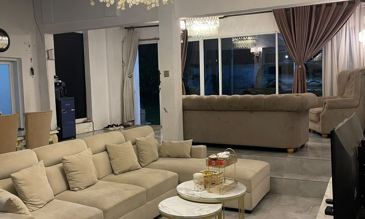 RUMAH SUBANG SEMI VILLA (21)